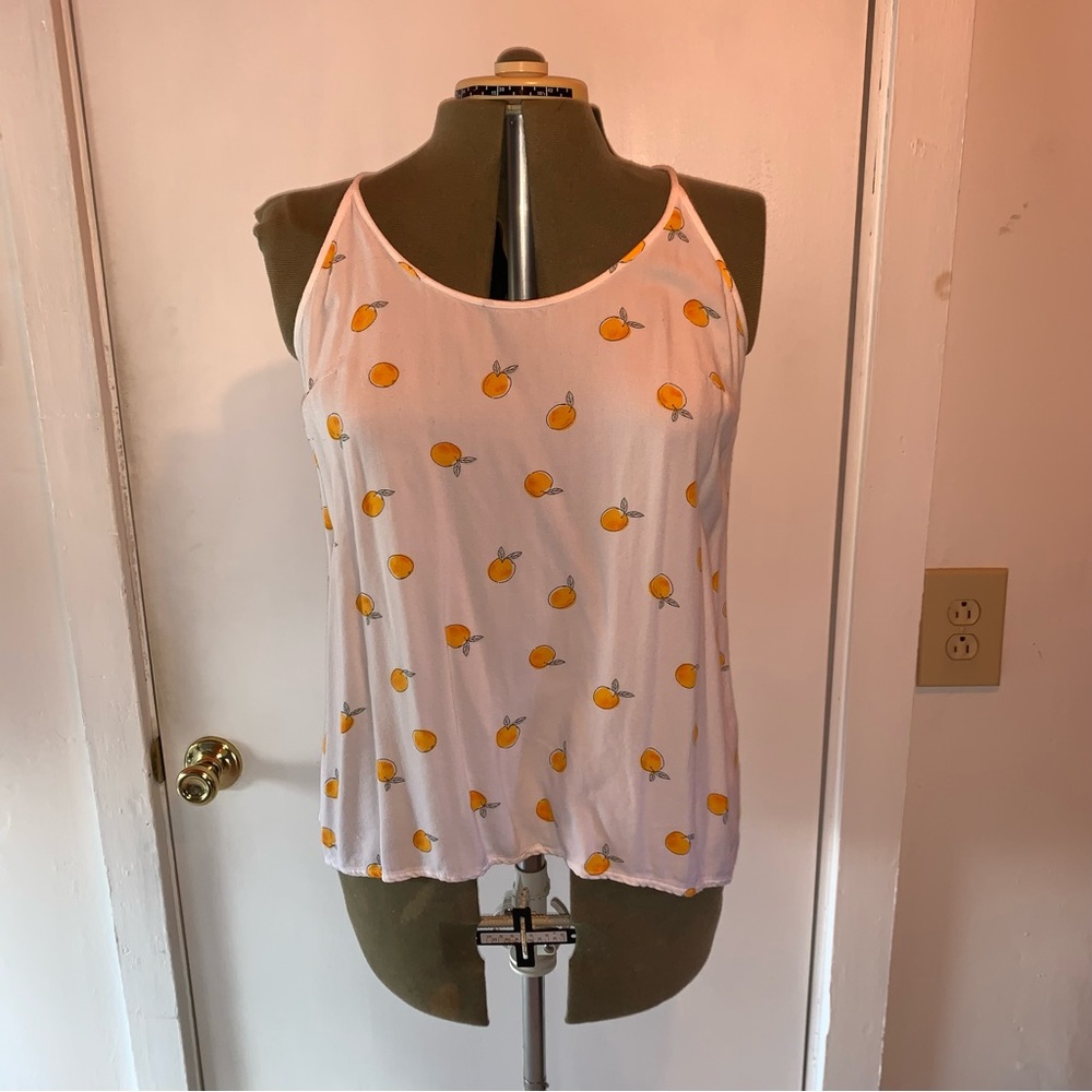 Oranges Tank